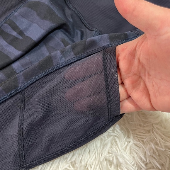 Lululemon Seek The Heat Crop Size 2 Inseam 23” - Picture 8 of 14